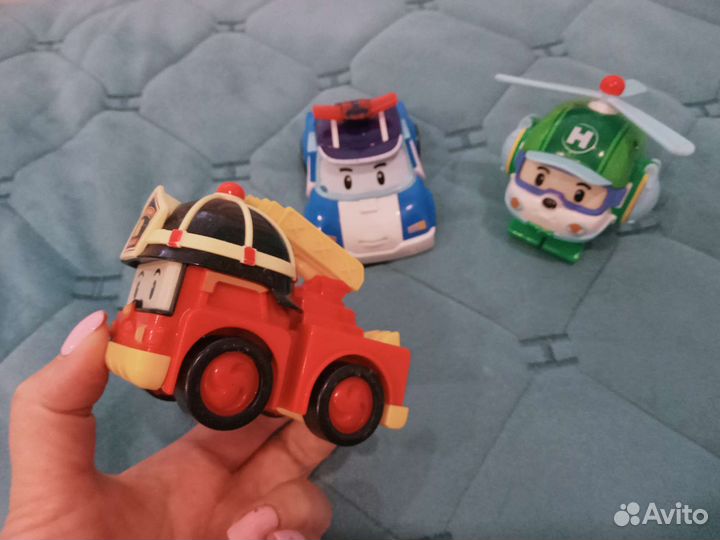 Игрушки робокар поли