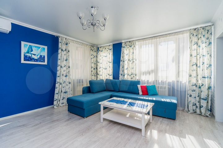 2-к. квартира, 55 м², 2/4 эт.