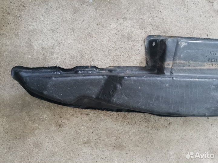 Пыльник крыла передний левый Hyundai Sonata седан