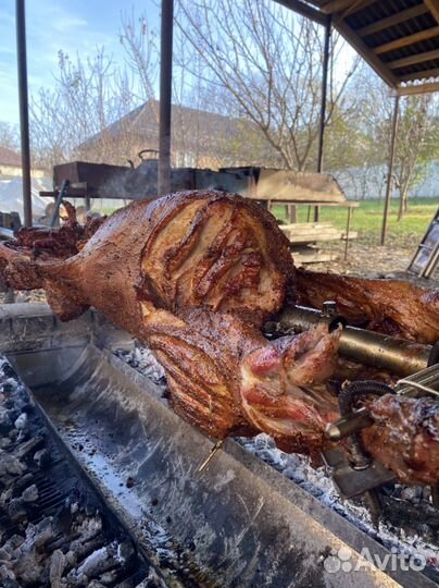 Ягненок запечённый На Вертеле