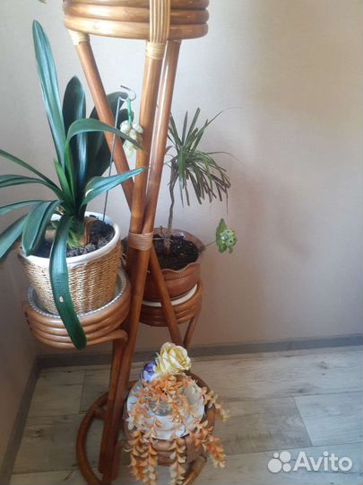 Подставка для цветов напольная деревянная