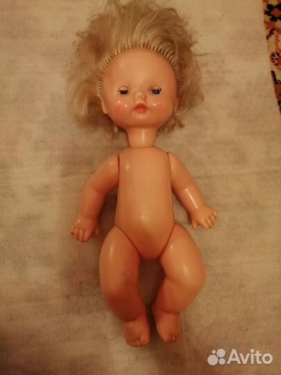 Кукла пластмассовая