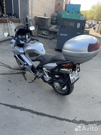 Мотоцикл honda VFR800