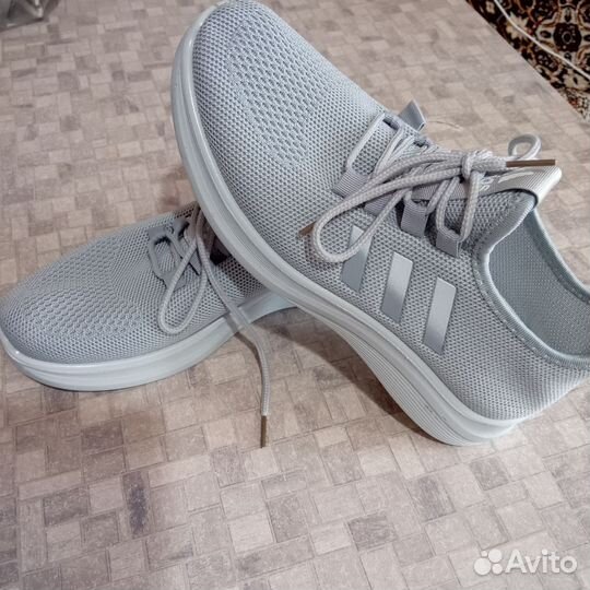Новые кроссовки adidas женские