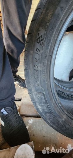 Michelin Pilot Sport 4 SUV 255/45 R19