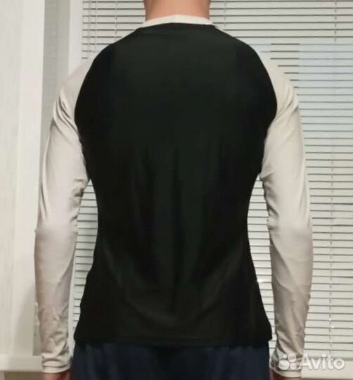 Водолазка спортивная (рашгард) Roots