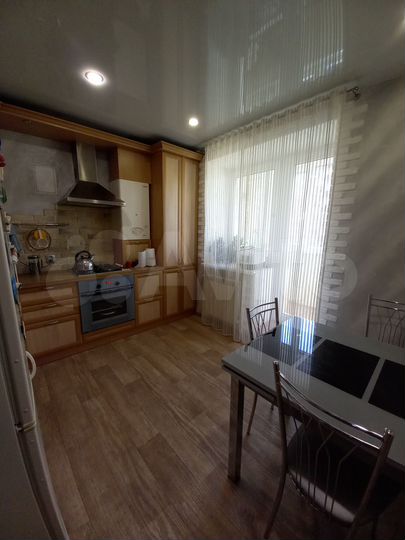 2-к. квартира, 67,6 м², 6/10 эт.