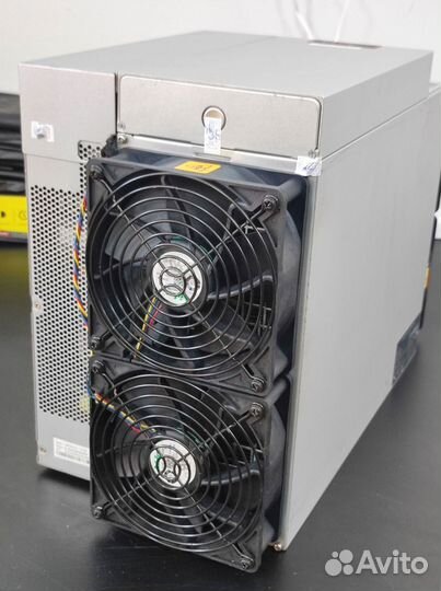 Asic майнер Bitmain Antminer S19