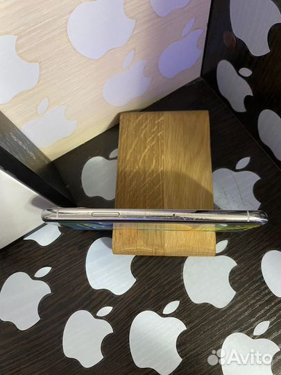 iPhone 11 Pro, 64 ГБ