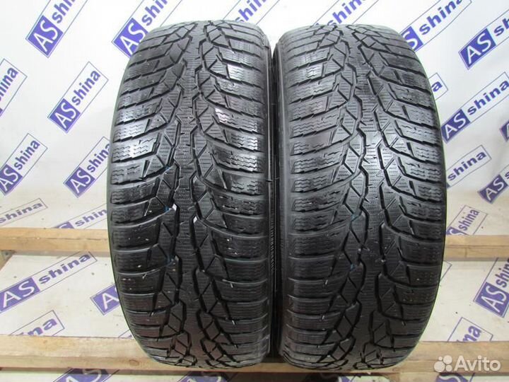Nokian Tyres WR D4 215/60 R16 99G