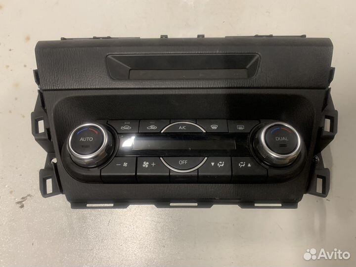 Mazda 3 блок управления климата