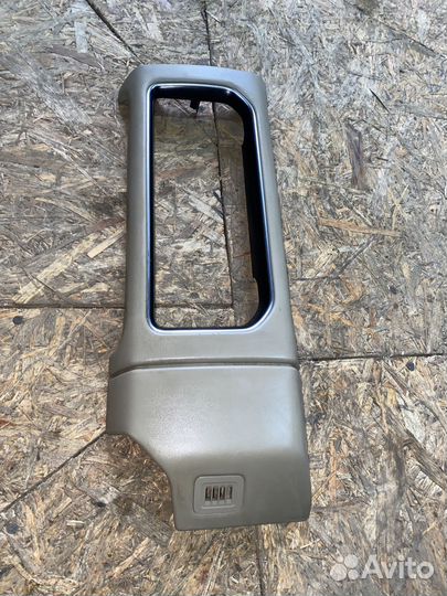 Накладка торпеды центр. Range Rover IV, L405, 13