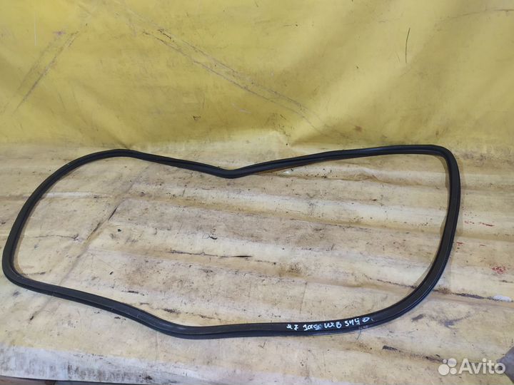 Уплотнитель audi Q7 4L Ауди кью 7 ку7 2005-2015