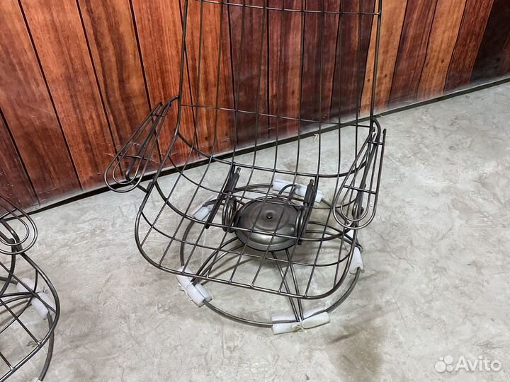 Стулья металические