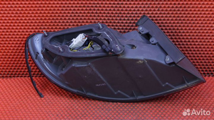 Фонарь задний правый Hyundai Grandeur TG D4EB 9240