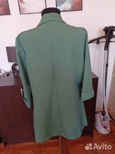 Пиджак женский 48 размер