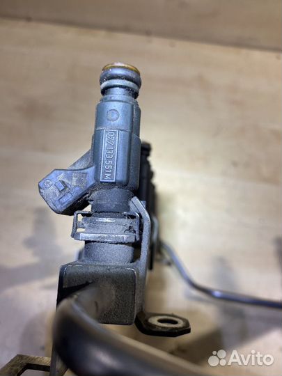 Топливные форсунки Audi A8 D2 4.2