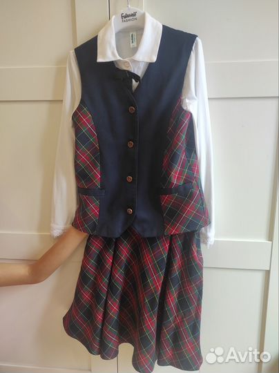 Форма школьная для девочки в клетку рост 140 / 64