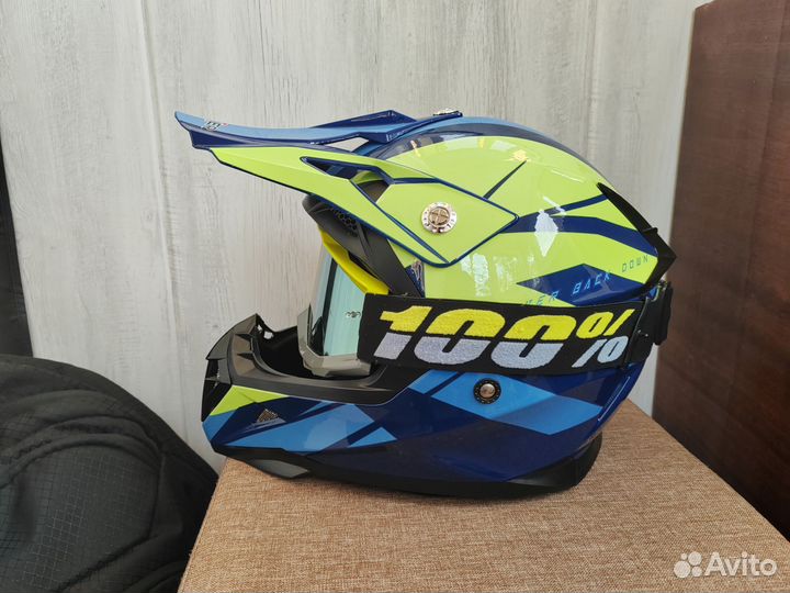 Шлем для мотоцикла кроссовый