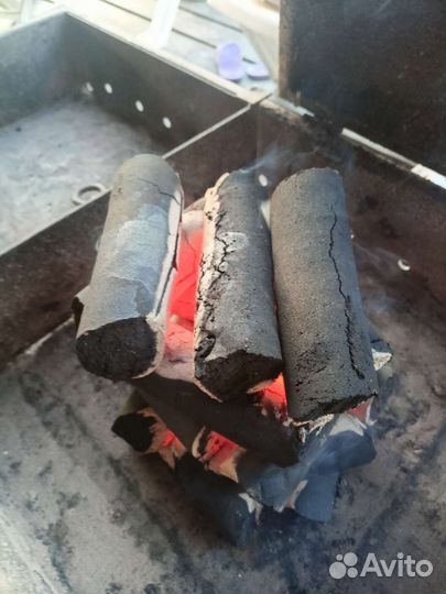 Древесно-угольные брикеты