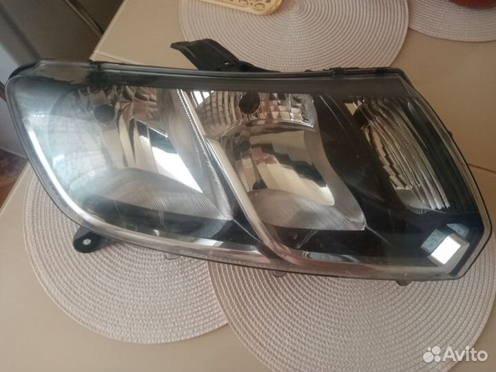 260105569r фара правая Renault sandero stepway 2