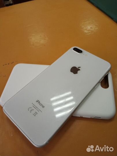 iPhone 8 Plus, 128 ГБ