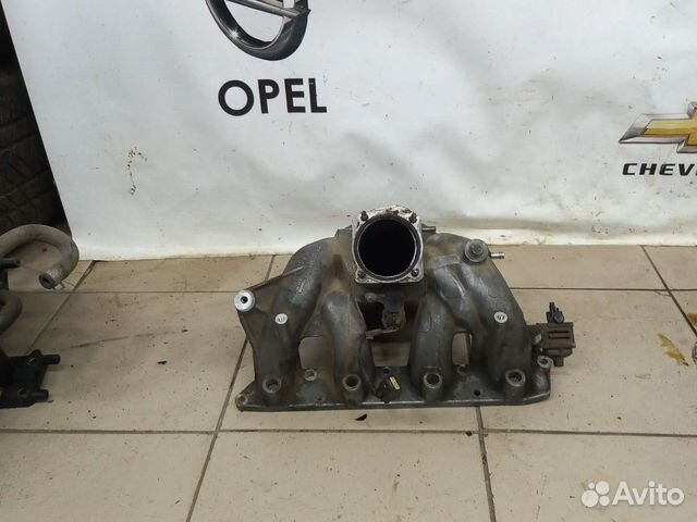 Впускной коллектор Шевроле Каптива С100 2.4