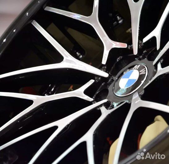 Кованные диски на BMW X7 R21