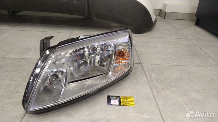 Фара Гранта (2190,91) Новые. В наличии