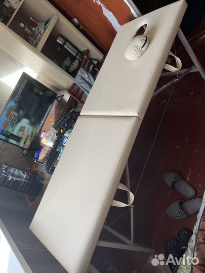 Массажная кушетка