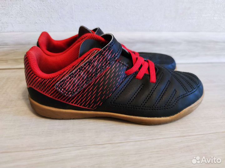 Футзалки и щитки, б/у