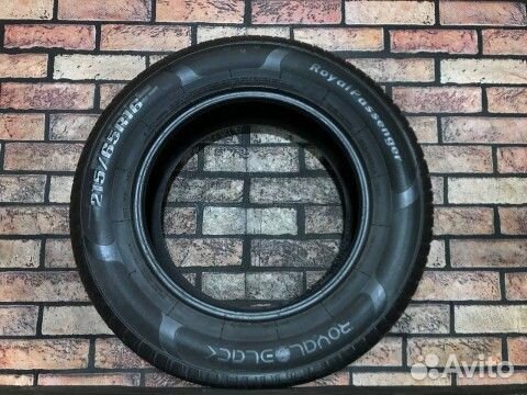 Royal Black Royal Passenger 215/65 R16 98H