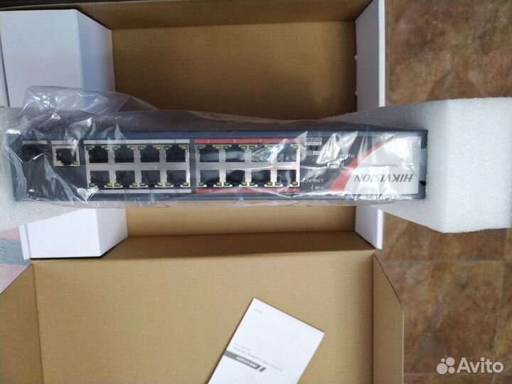 Poe коммутатор Hikvision DS3E031 8P-E M(8)