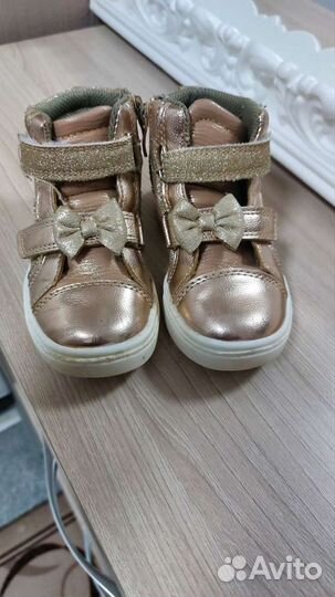 Ботинки для девочки