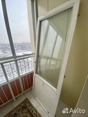 Дверь балконная (дерево)