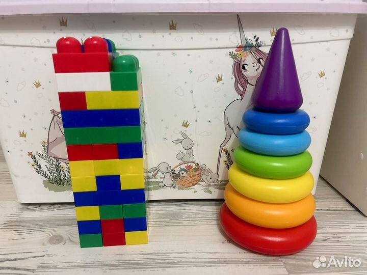 Развивающие игрушки для малышей пакетом