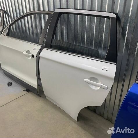 Митсубиси Аутлендер 3 дверь задняя левая