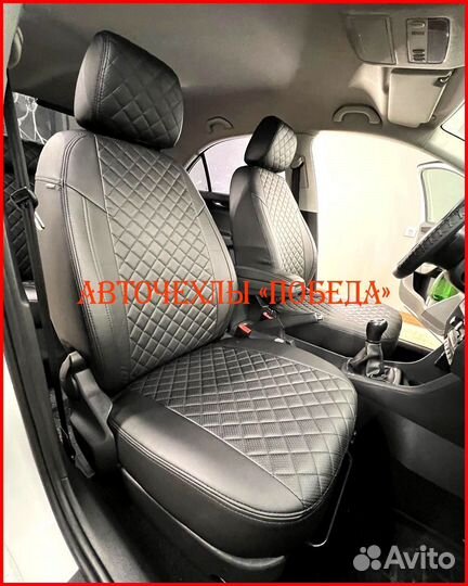 Чехлы Skoda Rapid 1 из экокожи чёрные Ромб