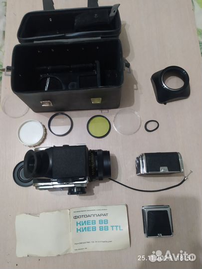 Зеркальная фотокамера Киев 88 TTL