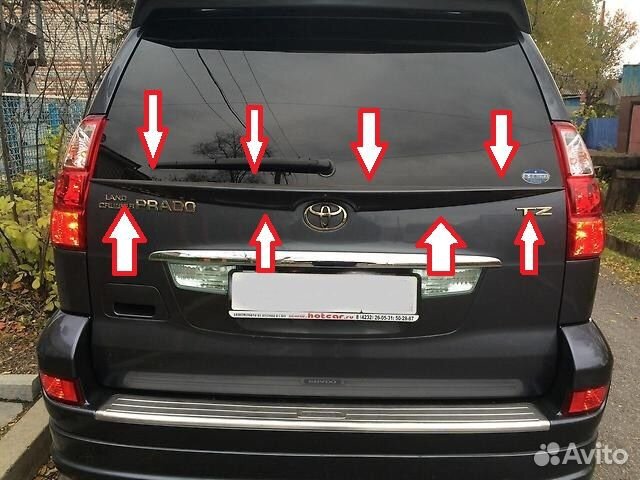 Спойлер чёрный под стекло Toyota Prado 120