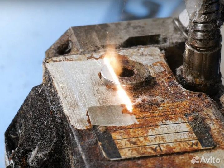 Лазерная чистка металла