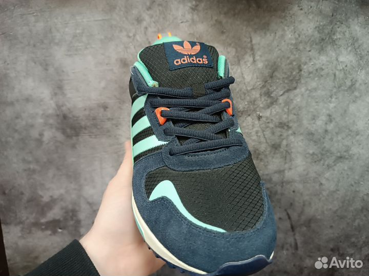 Кроссовки Adidas ZX 700 HO blue