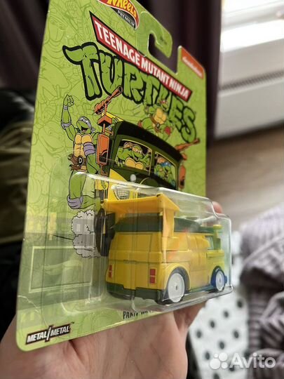 Hot Wheels Premium Party Wagon tmnt