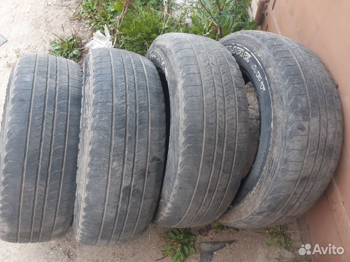 Kumho Road Venture APT KL51 215/65 R16 102