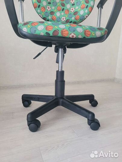 Стул компьютерный