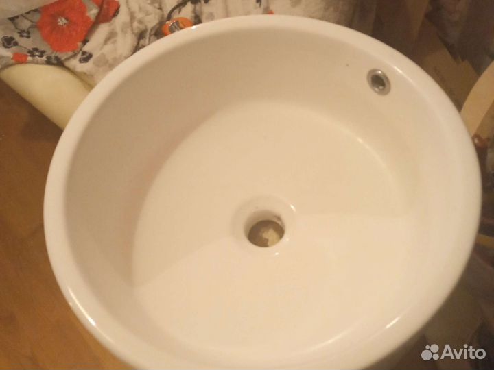 Раковина в ванную накладная бу