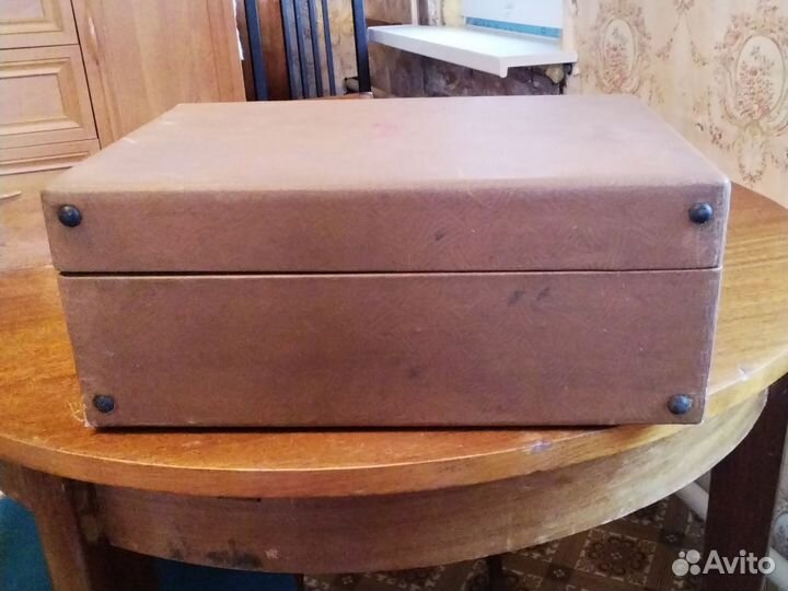 Корпус для патефона