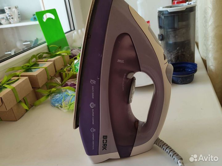 Утюг Bork
