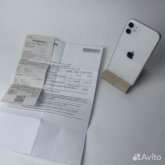 iPhone 11, 64 ГБ