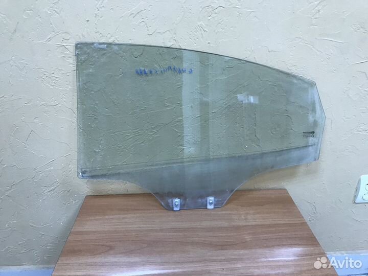 Стекло заднее правое Hyundai Solaris